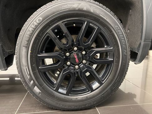 Used 2020 GMC Sierra 1500 Elevation image 7