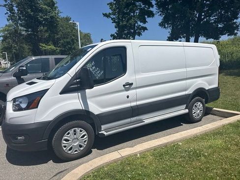 Used 2025 Ford Transit 250 Low Roof w/ Exterior Upgrade Package RWD image 3