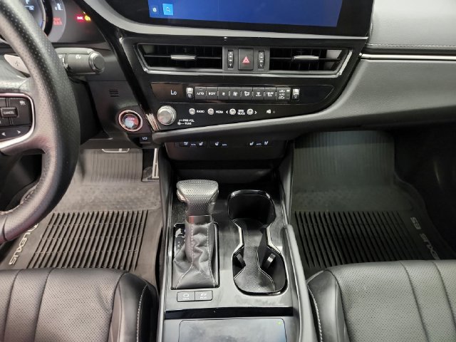 Used 2023 Lexus ES 300h F Sport FWD image 36