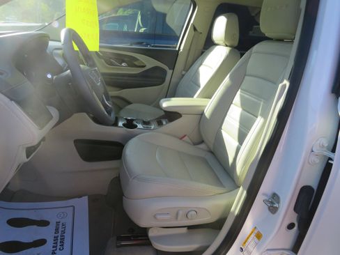 Used 2022 GMC Terrain Denali w/ Denali Premium Package image 12