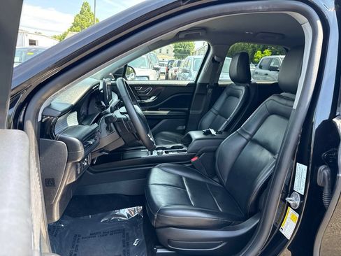 Used 2022 Lincoln Corsair AWD w/ Equipment Group 101A image 14