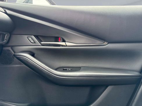 Certified 2025 MAZDA CX-30 AWD 2.5 S w/ Preferred Package image 22