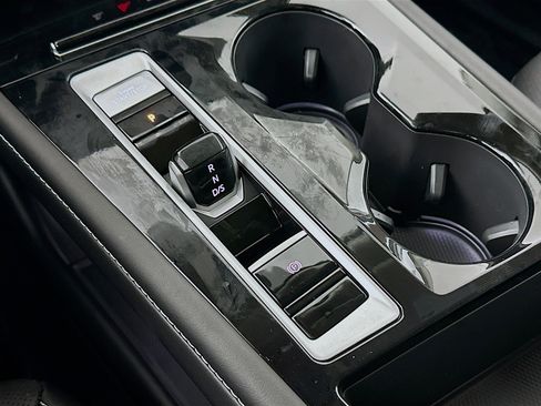 New 2026 Volkswagen Atlas SE image 16