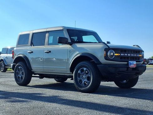 New 2025 Ford Bronco Big Bend image 3