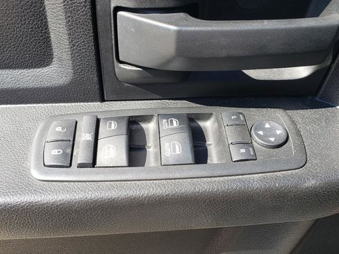 Certified 2019 RAM 1500 Express w/ Express Value Package AWD/4WD image 16