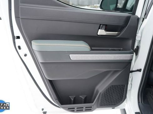 Used 2024 Toyota Tacoma Trailhunter image 65