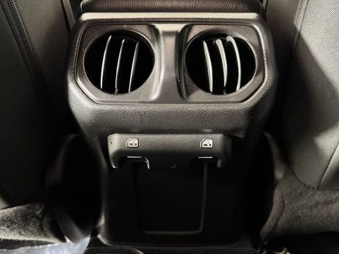Used 2020 Jeep Gladiator Sport w/ Quick Order Package 24S AWD/4WD image 35