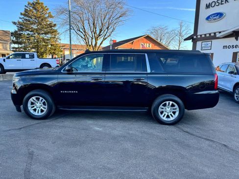 Used 2016 Chevrolet Suburban LT w/ Luxury Package AWD/4WD image 8