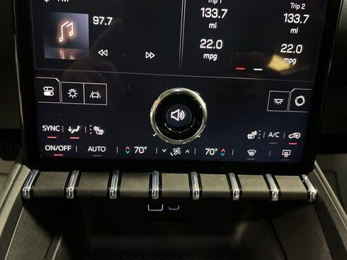 New 2026 GMC Terrain AT4 w/ LPO, Floor Liner Package AWD/4WD image 17
