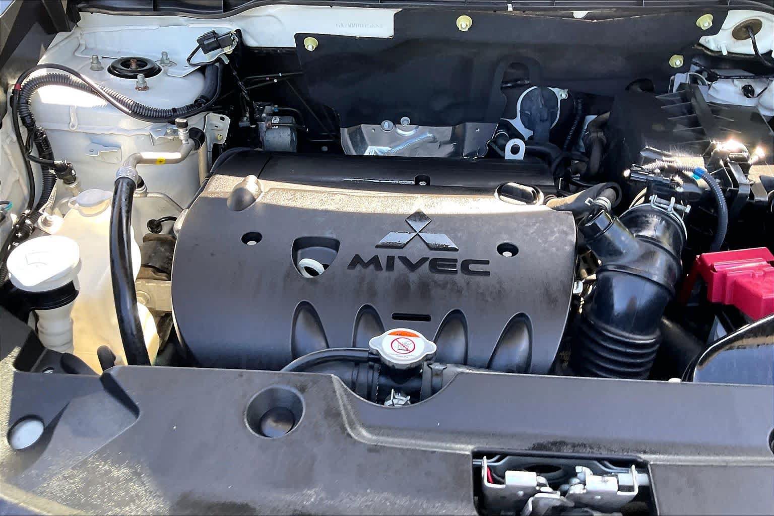 Used 2021 Mitsubishi Outlander Sport SE FWD image 32