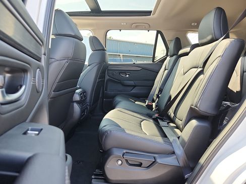 New 2026 Honda Pilot Touring image 6