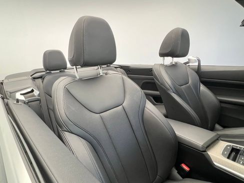 Certified 2025 BMW 430i Convertible RWD image 12