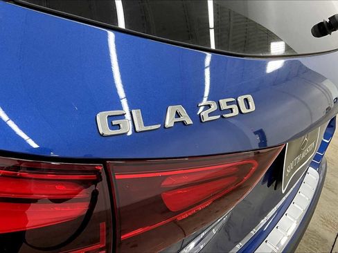 New 2025 Mercedes-Benz GLA 250 image 15