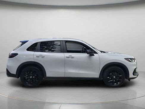 Certified 2024 Honda HR-V Sport image 3
