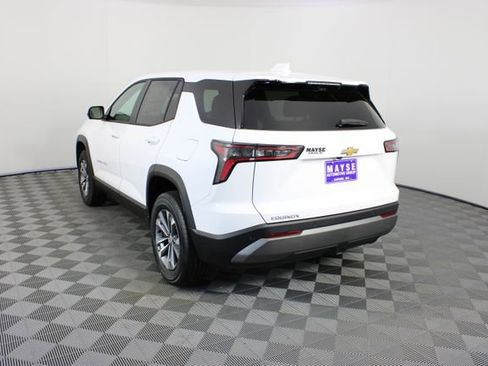 New 2026 Chevrolet Equinox LT w/ Convenience Package II FWD image 24
