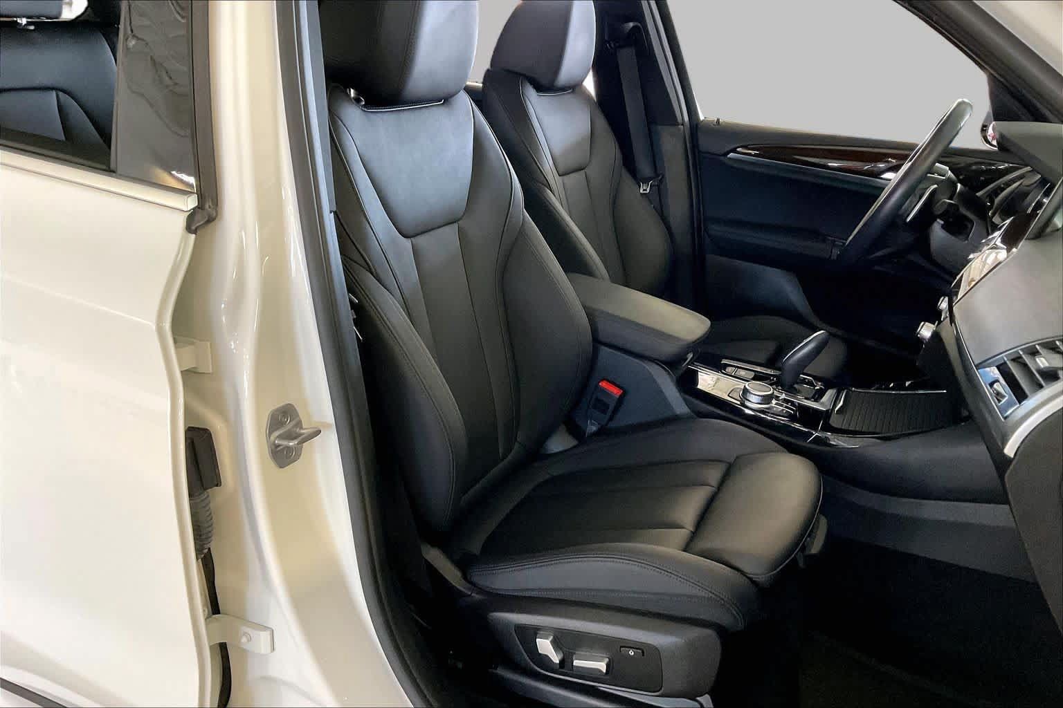 Used 2021 BMW X3 sDrive30i w/ Convenience Package (ZC2) RWD image 8