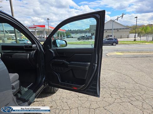 Used 2024 Toyota Tacoma SR RWD image 15