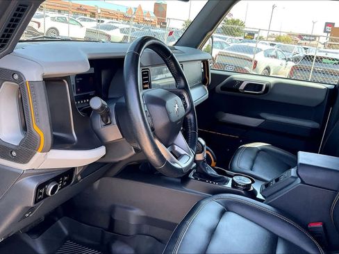 Used 2023 Ford Bronco Badlands AWD/4WD image 2