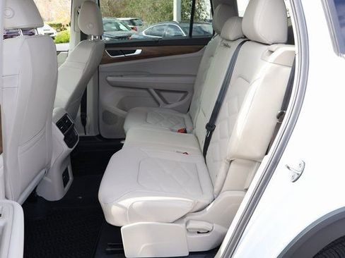 New 2026 Volkswagen Atlas SE image 13