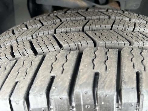 Used 2017 Ford Expedition EL XLT w/ Equipment Group 202A image 10