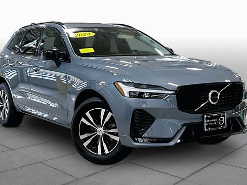 Certified 2024 Volvo XC60 B5 Core w/ Climate Package AWD/4WD image 3