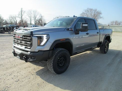 New 2026 GMC Sierra 2500 AT4X w/ AT4X AEV Edition image 8