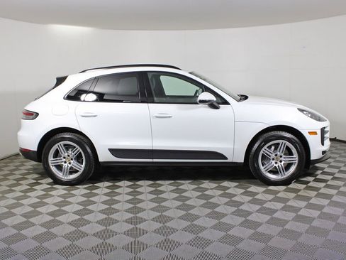 Used 2021 Porsche Macan AWD/4WD image 8