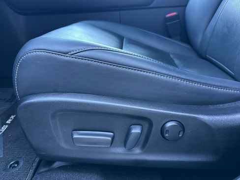 Used 2019 Lexus RX 450h AWD image 14