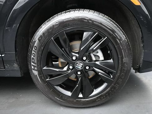 Used 2024 Buick Encore GX Sport Touring AWD/4WD image 10