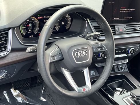 Used 2024 Audi Q5 e Premium Plus AWD/4WD image 21