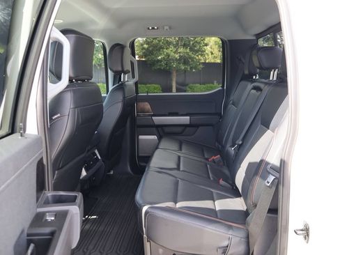 Used 2024 Ford F250 Lariat w/ Lariat Ultimate Package AWD/4WD image 19