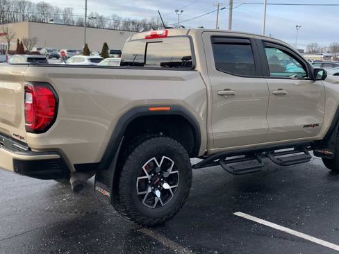 Certified 2024 GMC Canyon AT4X image 8