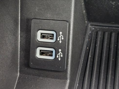 Certified 2018 Ford F150 Platinum w/ Technology Package image 11