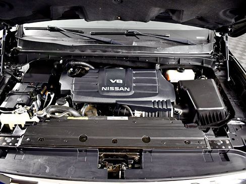 Used 2017 Nissan Titan Platinum Reserve image 45