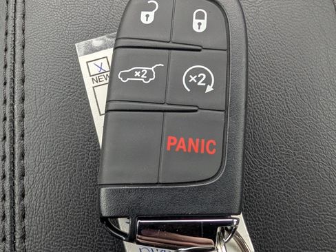 New 2026 Jeep Compass Limited image 18