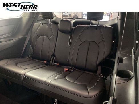 Used 2026 Chrysler Pacifica Select AWD/4WD image 48
