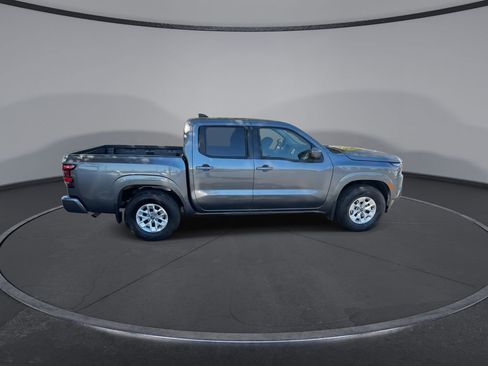 Used 2024 Nissan Frontier SV image 17