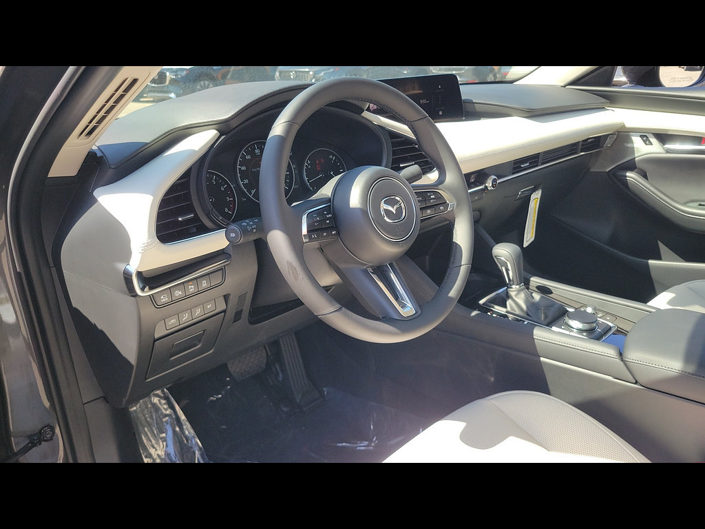 New 2026 MAZDA MAZDA3 2.5 Turbo Sedan w/Premium Plus AWD/4WD image 17