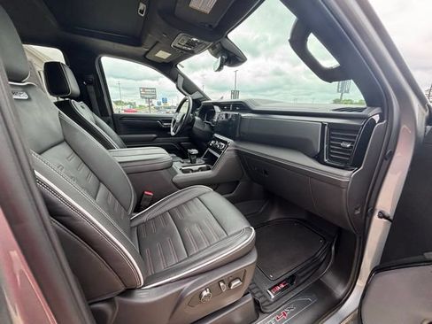 Used 2024 GMC Sierra 1500 AT4X AWD/4WD image 16