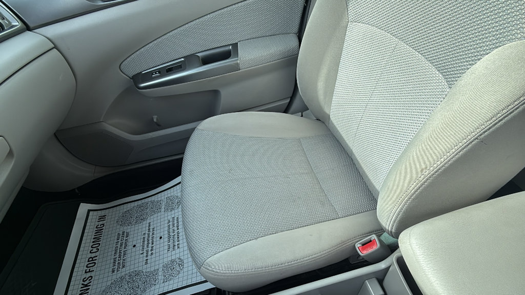 Used 2013 Subaru Forester 2.5X Premium AWD/4WD image 20
