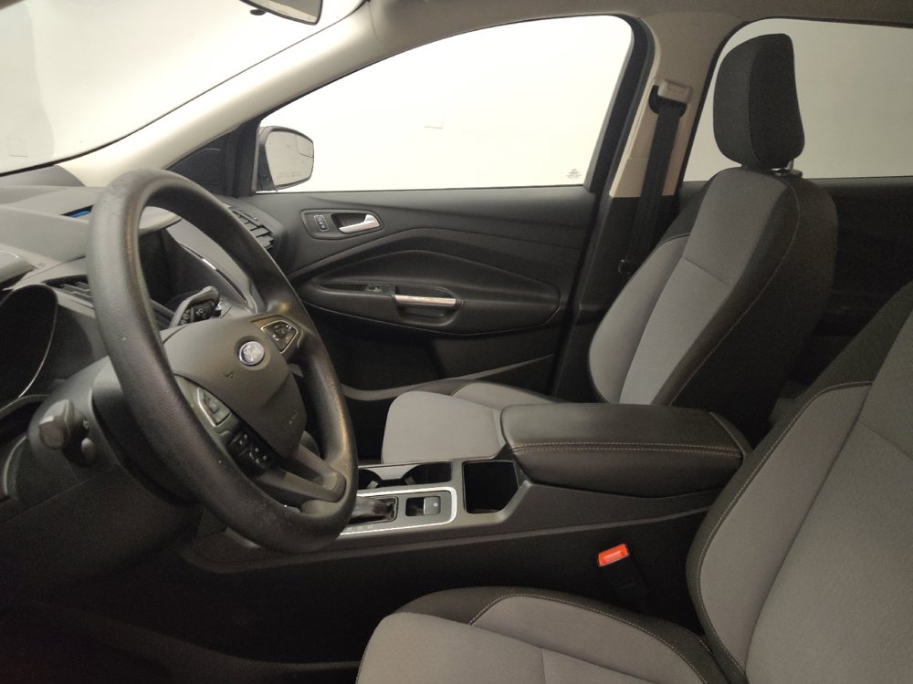 Used 2018 Ford Escape SE w/ SE Sync 3 Package AWD/4WD image 17