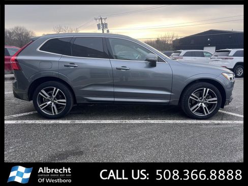 Used 2020 Volvo XC60 T6 Momentum w/ Protection Package image 6