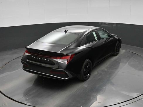 New 2026 Hyundai Elantra Sport FWD image 27