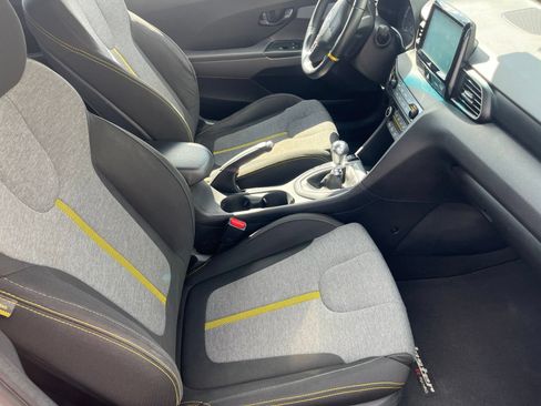 Used 2020 Hyundai Veloster Turbo R-Spec FWD image 16