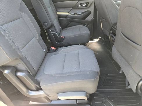 Used 2020 Chevrolet Traverse LT FWD image 14