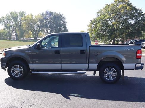 Used 2005 Ford F150 XLT image 9