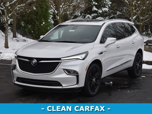 Used 2024 Buick Enclave Essence w/ Experience Buick Package image 3