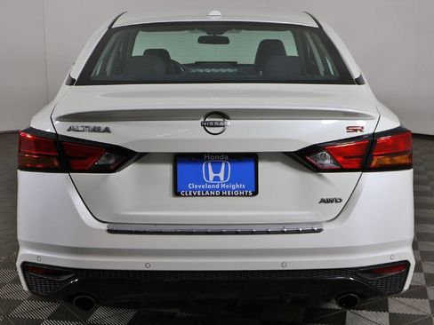 Used 2023 Nissan Altima 2.5 SR w/ SR Premium Package AWD/4WD image 12