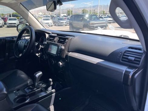 Used 2017 Toyota 4Runner TRD Pro AWD/4WD image 17