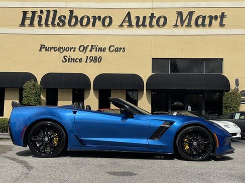 Used 2016 Chevrolet Corvette Z06 w/ 3LZ Preferred Equipment Group RWD image 4